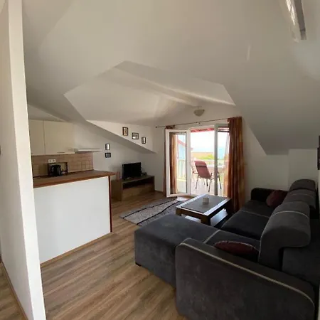 Ivano Apartment *